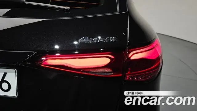 Mercedes-Benz GLC-Class 2023 — ფოტო 28/38
