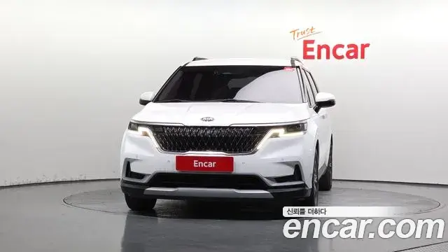 Kia Carnival 2021 — Фото 3/20