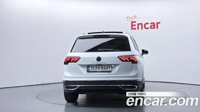 Volkswagen Tiguan 2021 — Şəkil 8/20