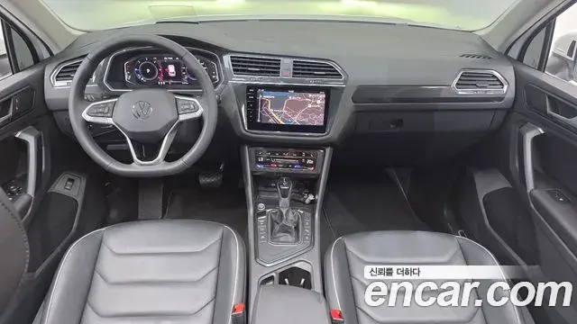 Volkswagen Tiguan 2021 — Şəkil 17/20
