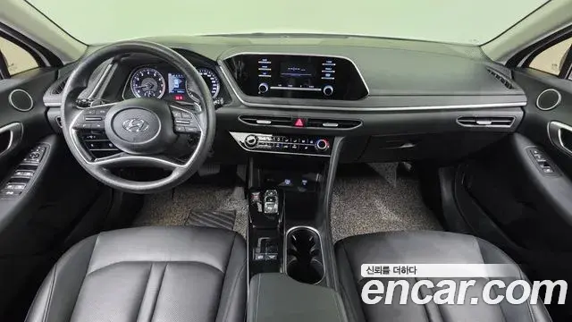 Hyundai Sonata Hybrid 2019 — Photo 29/30