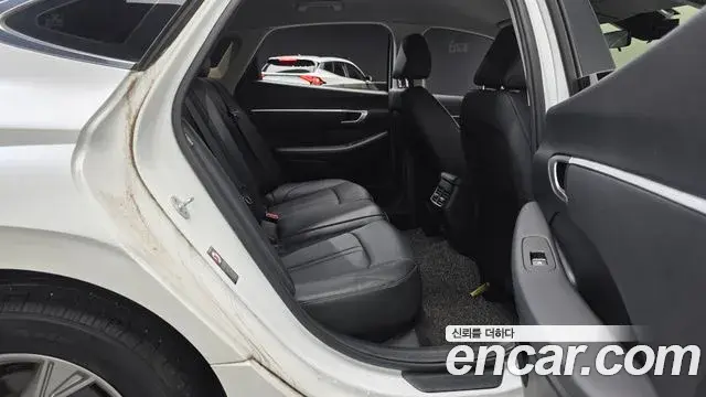 Hyundai Sonata Hybrid 2019 — Photo 2/30