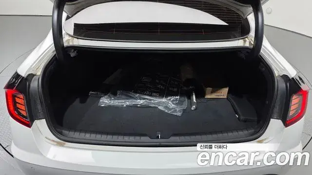 Hyundai Sonata Hybrid 2019 — Photo 11/30