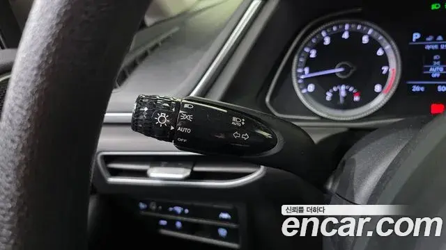 Hyundai Sonata Hybrid 2019 — Photo 30/30