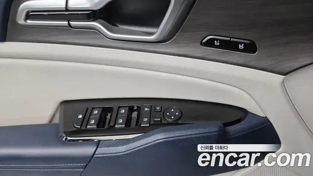 Kia Sportage 2022 — ფოტო 17/34