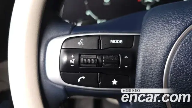 Kia Sportage 2022 — ფოტო 20/34