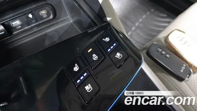 Kia Sportage 2022 — ფოტო 15/34