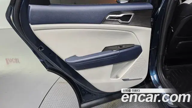 Kia Sportage 2022 — ფოტო 7/34