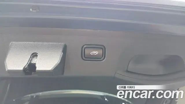 Kia Sportage 2022 — ფოტო 26/34
