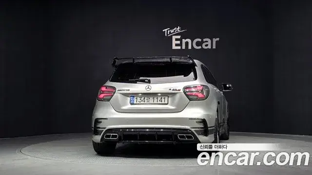 Mercedes-Benz A-Class 2018 — ფოტო 17/20