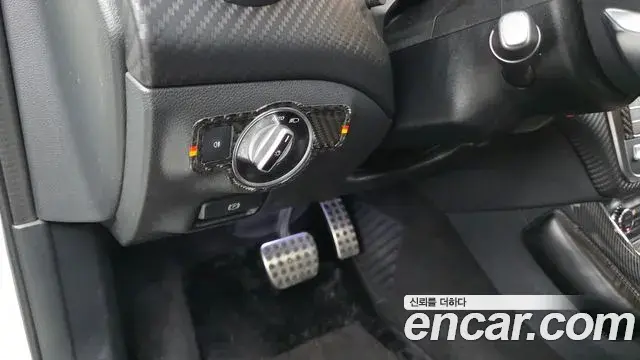 Mercedes-Benz A-Class 2018 — ფოტო 2/20