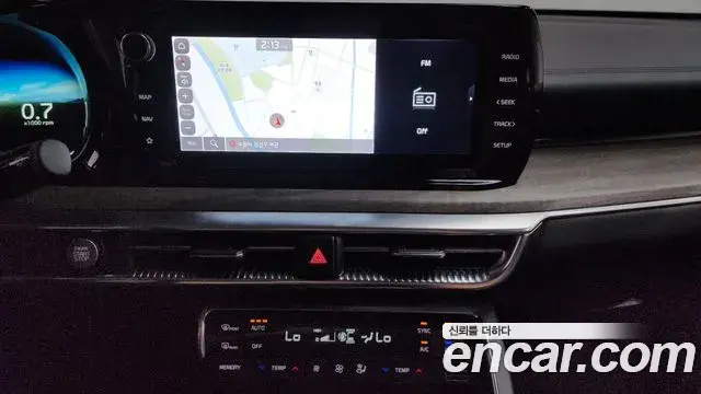 Kia K5 2021 — ფოტო 27/31