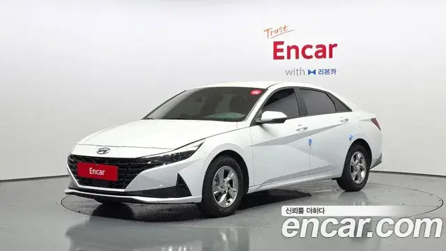 Hyundai Avante 2022 — Фото 1/20