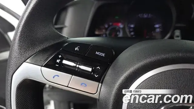 Hyundai The New Avante Hybrid 2022 — Photo 19/30