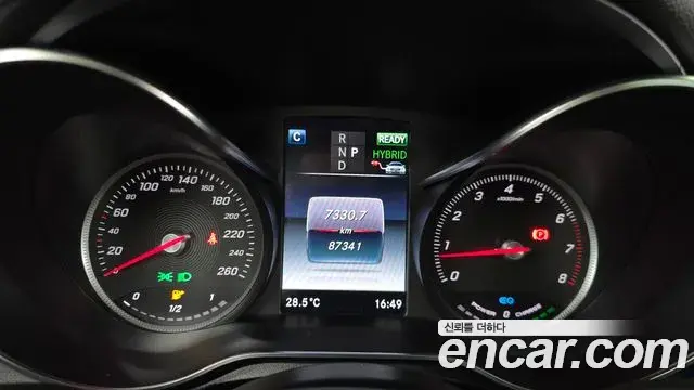 Mercedes-Benz GLC-Class 2018 — ფოტო 20/34