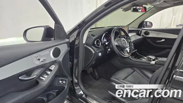 Mercedes-Benz GLC-Class 2018 — ფოტო 7/34