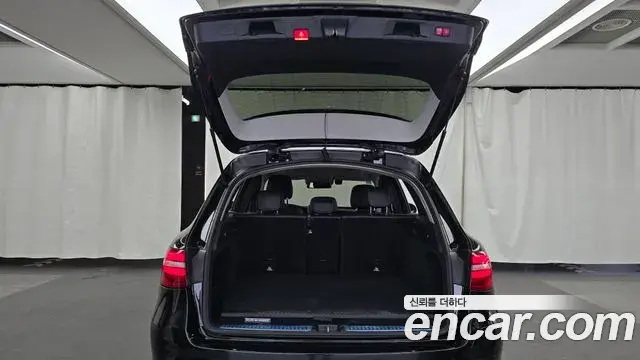 Mercedes-Benz GLC-Class 2018 — ფოტო 5/34