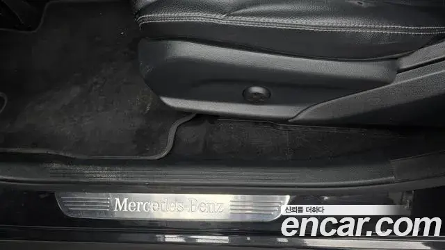 Mercedes-Benz GLC-Class 2018 — ფოტო 18/34