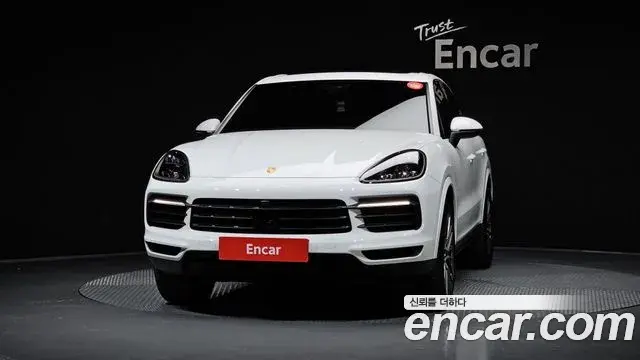 Porsche Cayenne 2020 — Şəkil 26/36