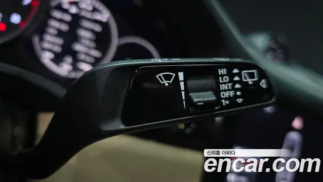 Porsche Cayenne 2020 — Şəkil 8/36