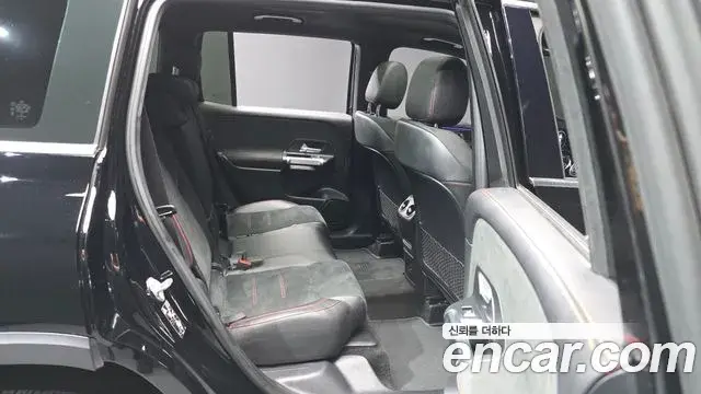 Mercedes-Benz GLB-Class 2021 — Photo 20/20
