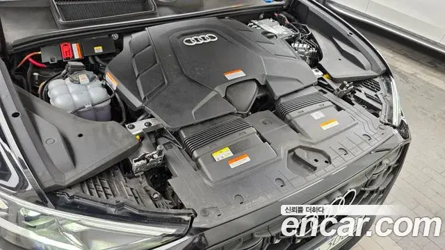 Audi Q8 2025 — Şəkil 29/34