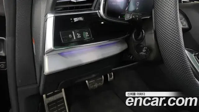 Audi Q8 2025 — Şəkil 18/34