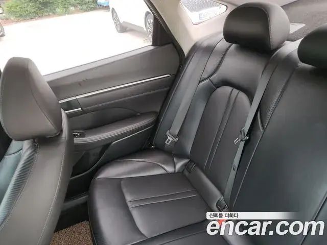 Hyundai Sonata 2021 — Фото 11/20