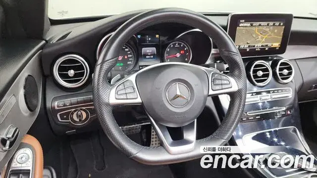 Mercedes-Benz C-Class 2018 — Şəkil 27/28