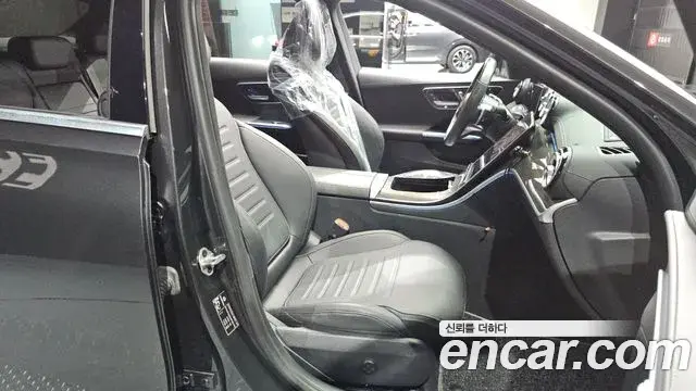 Mercedes-Benz C-Class 2022 — ფოტო 15/31