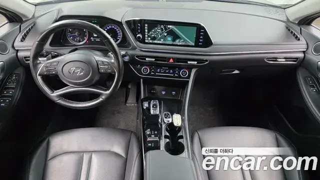 Hyundai Sonata 2022 — Фото 7/20