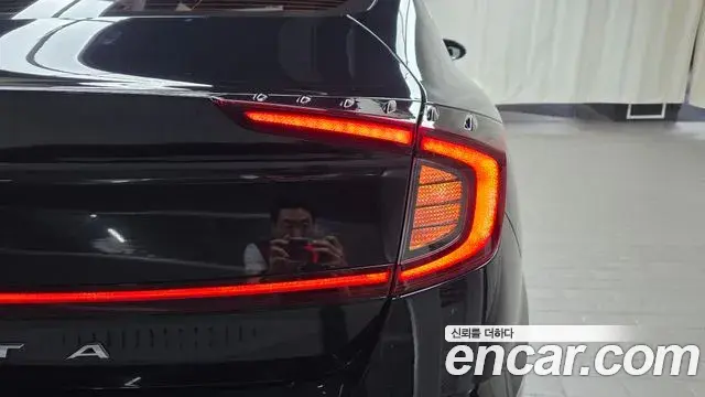 Hyundai Sonata Hybrid 2022 — Şəkil 13/30