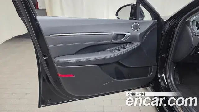 Hyundai Sonata Hybrid 2022 — Şəkil 19/30