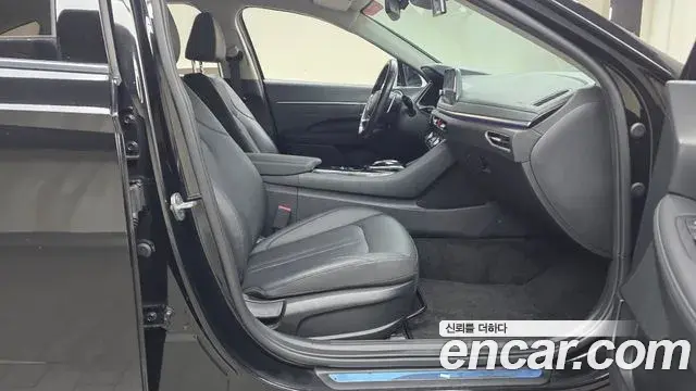 Hyundai Sonata Hybrid 2022 — Şəkil 20/30