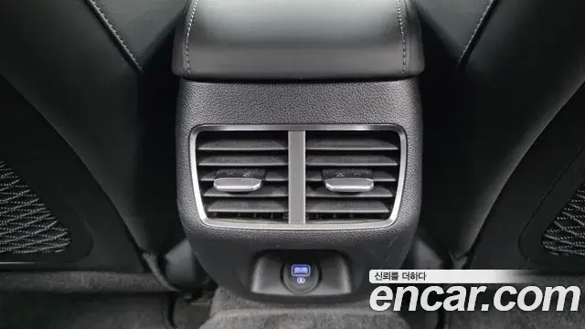 Hyundai Sonata Hybrid 2022 — Şəkil 12/30