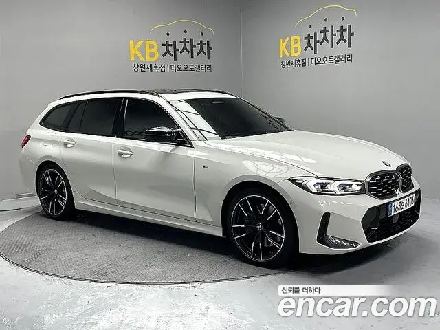 BMW 3 Series 2023 — ფოტო 2/20