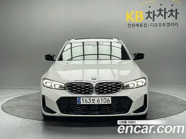 BMW 3 Series 2023 — ფოტო 10/20