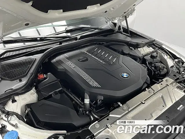 BMW 3 Series 2023 — ფოტო 6/20