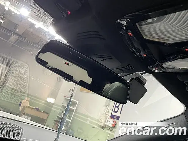 BMW 3 Series 2023 — ფოტო 16/20
