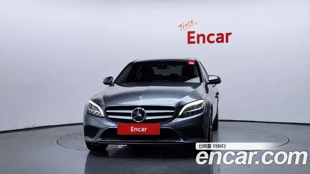 Mercedes-Benz C-Class 2019 — Şəkil 17/20