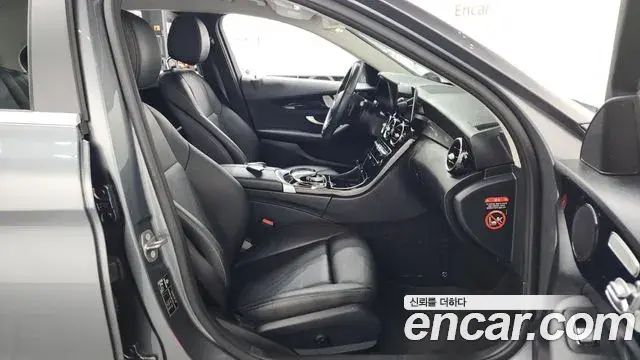 Mercedes-Benz C-Class 2019 — Şəkil 2/20
