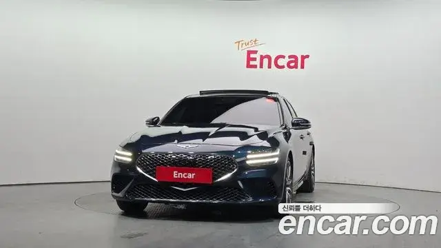 Genesis G70 2020 — Photo 28/35
