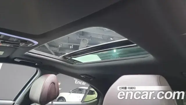Genesis G70 2020 — Photo 22/35