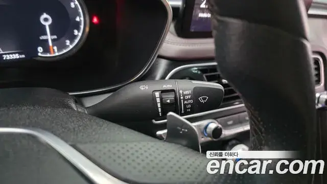 Genesis G70 2020 — Photo 19/35