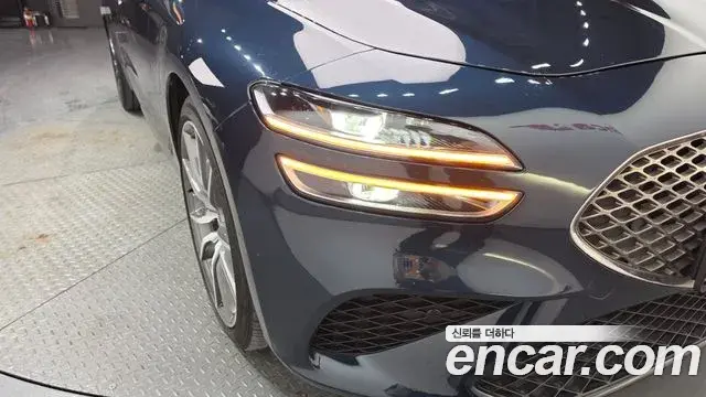 Genesis G70 2020 — Photo 23/35