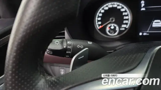 Genesis G70 2020 — Photo 11/35