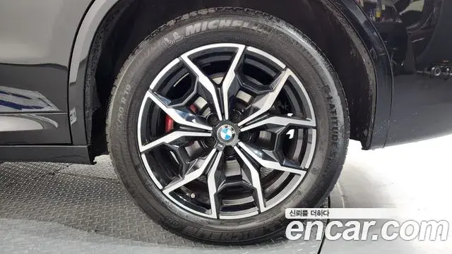 BMW X3 2022 — Photo 25/35