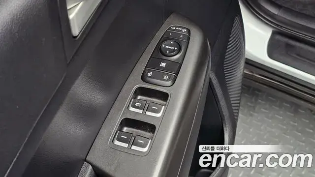 Kia Sportage The Bold 2018 — Şəkil 13/31