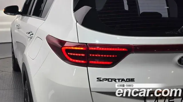 Kia Sportage The Bold 2018 — Şəkil 25/31