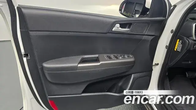 Kia Sportage The Bold 2018 — Şəkil 23/31